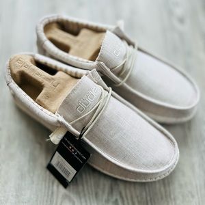 Hey Dude Men’s Wally Loafer - Stone beige- NWT
